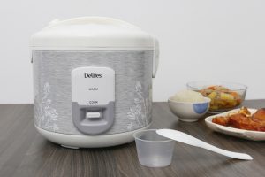 Nồi cơm điện nắp gài Delites 1.8 lít NCG1805